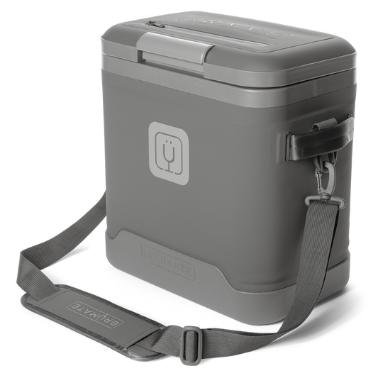 magpack-18-can-o0 magpack_18_graphite_front_strap.png